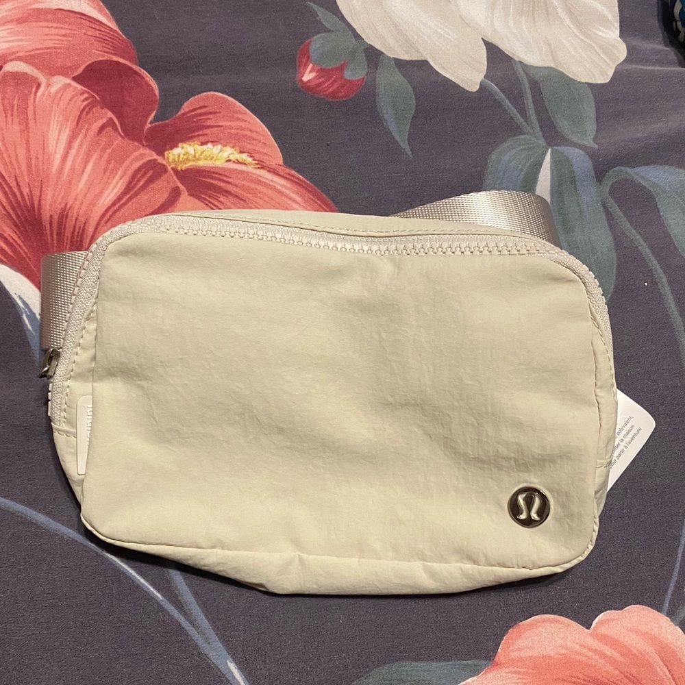 White Opal Lululemon Belt Bag - NWT